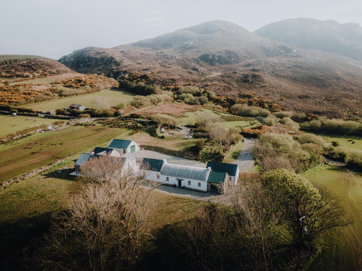 Secluded Thatched Cottage, Near Beaches & Hill Walking Rashenny Bagian luar foto