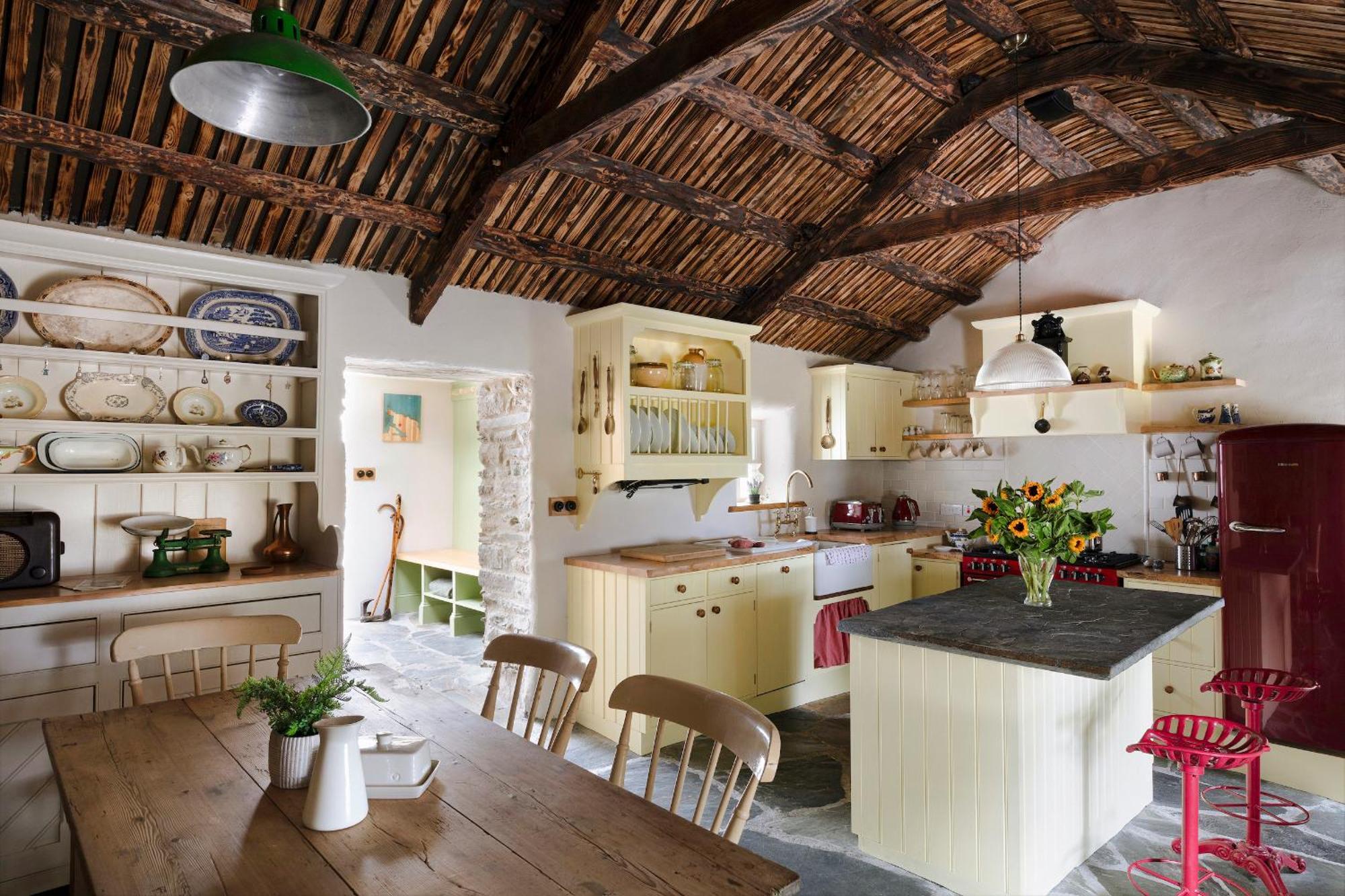 Secluded Thatched Cottage, Near Beaches & Hill Walking Rashenny Bagian luar foto